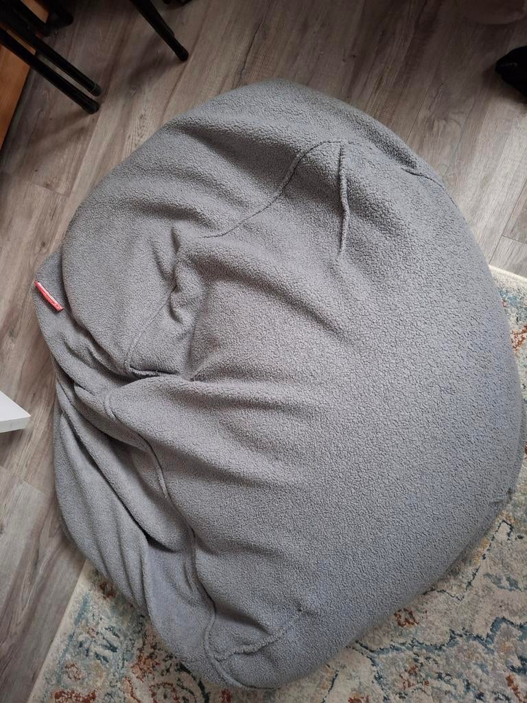 Grote Loungepug Zitzak - Comfortabel en Stijlvol, Huis en Inrichting, Zitzakken, Ophalen, Gebruikt, Grijs, Zitzak