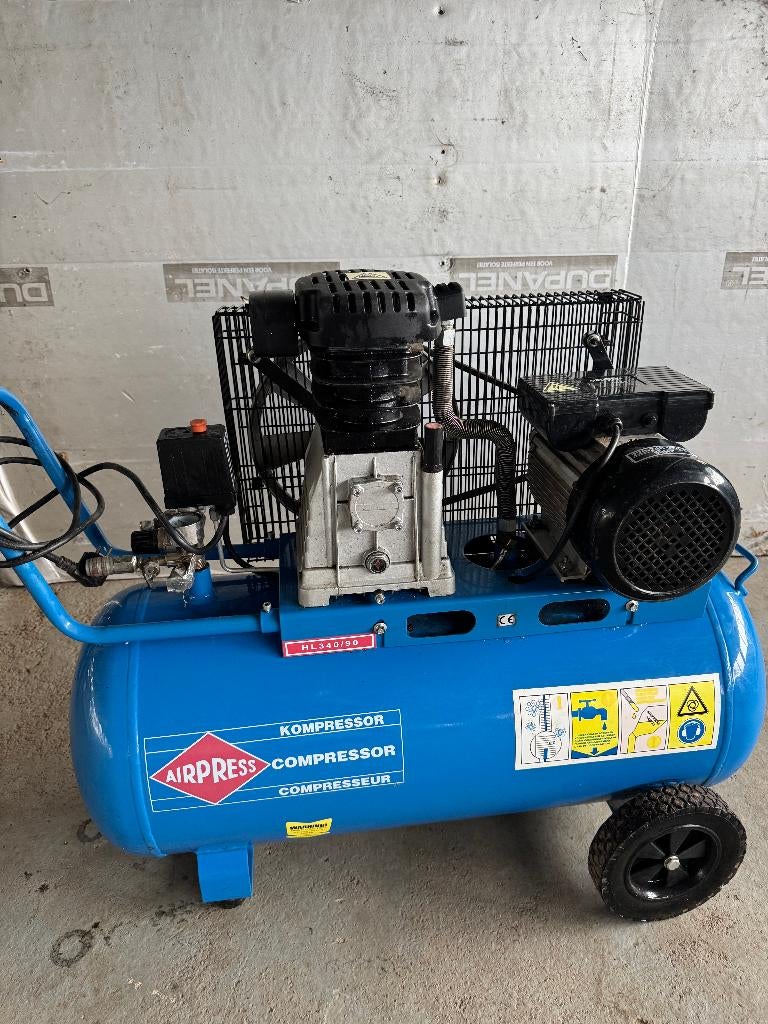 Compressor 90Liter, Doe-het-zelf en Verbouw, Compressors, Ophalen, Gebruikt, 6 tot 10 bar, 25 tot 100 liter