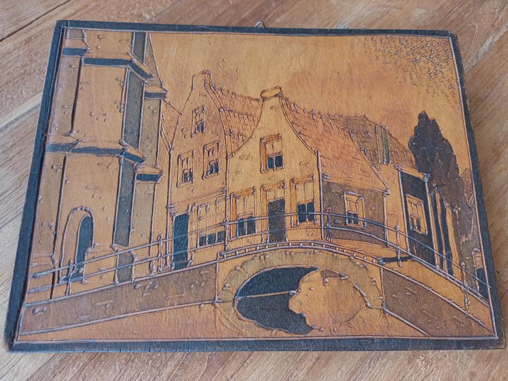 4 schilderijtjes houtsnijwerk/pyrografie Hout, Ophalen of Verzenden