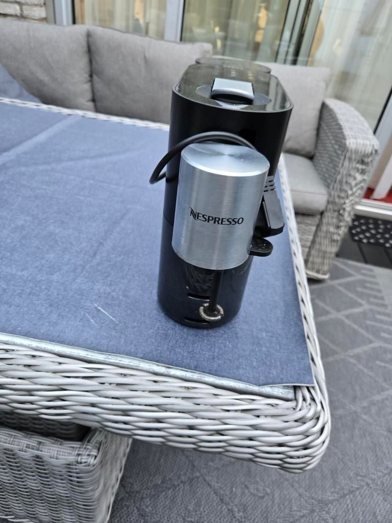 Krups Nespresso  met melkopschuimer, Witgoed en Apparatuur, Koffiezetapparaten, Ophalen