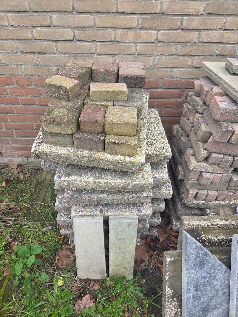 Stenen tuin divers, Ophalen