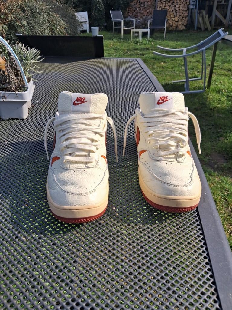 Nike Gamma Force sneakers crème wit met oranje accenten, Wit, Nike, Ophalen of Verzenden, Sneakers of Gympen