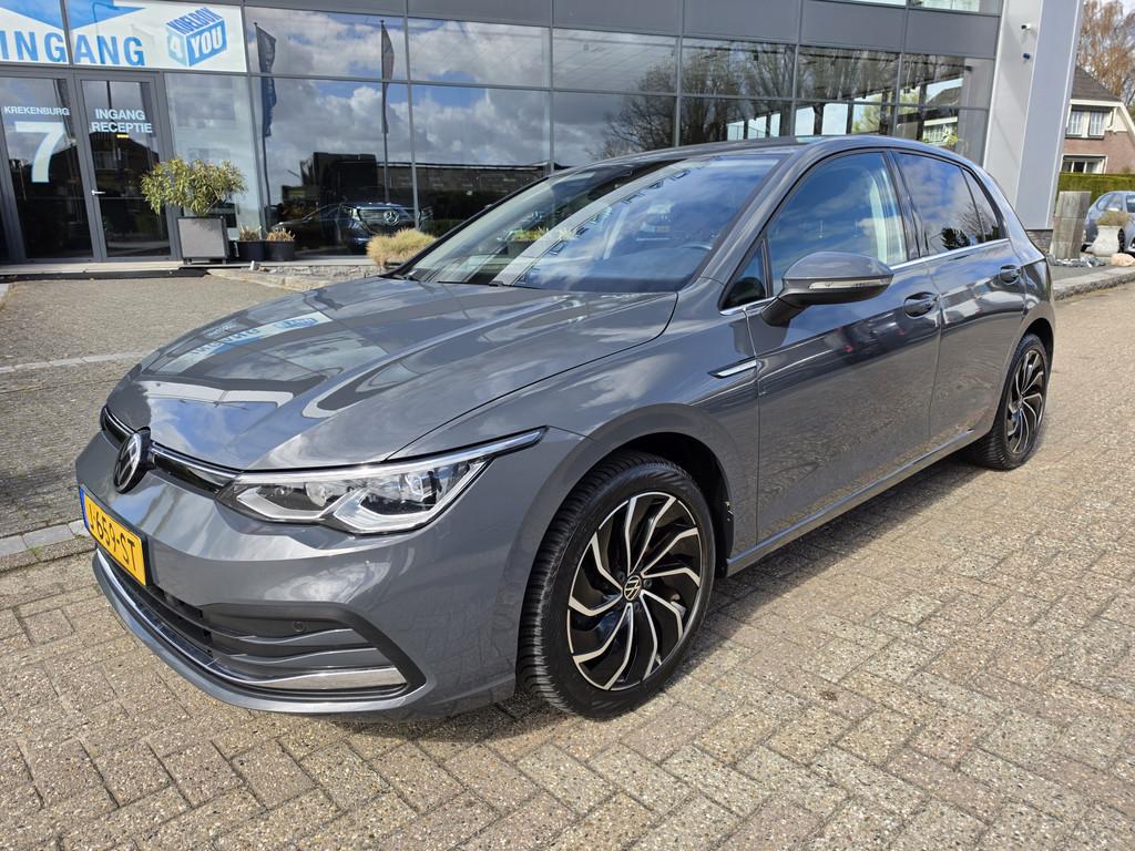Volkswagen Golf 1.5 TSI Style * LED * NAVI * NAP * CAMERA *, Stof, 4 cilinders, Origineel Nederlands, Bedrijf