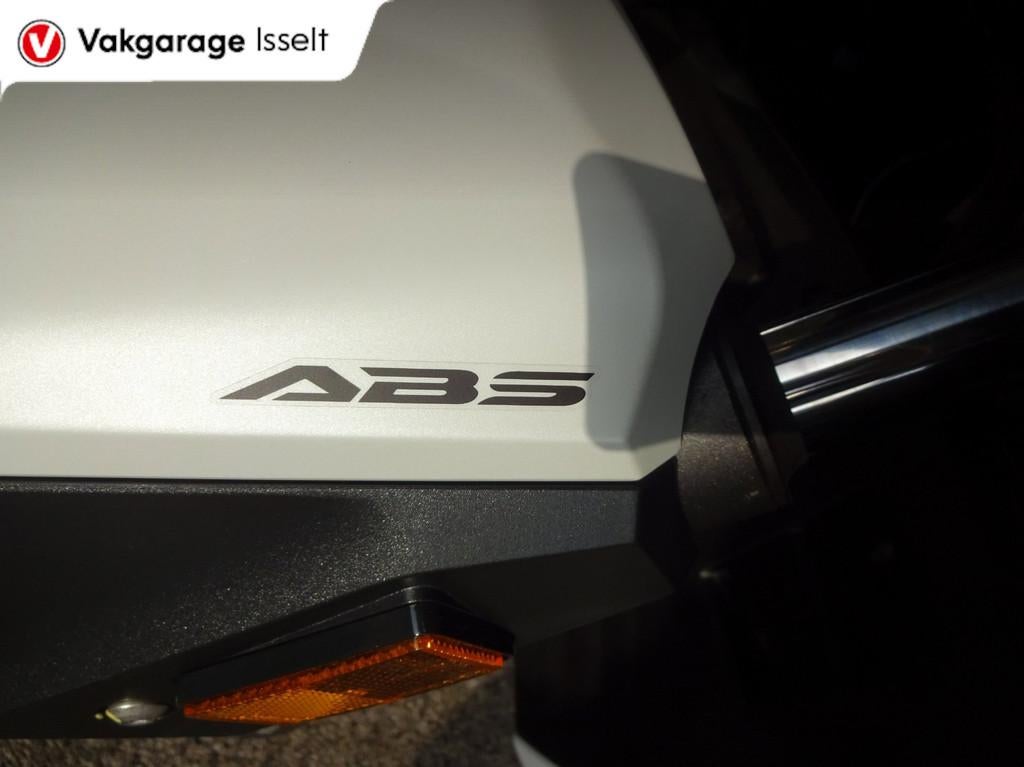 Honda Scooter Forza 300 ABS slechts 4400 KM - foto 3