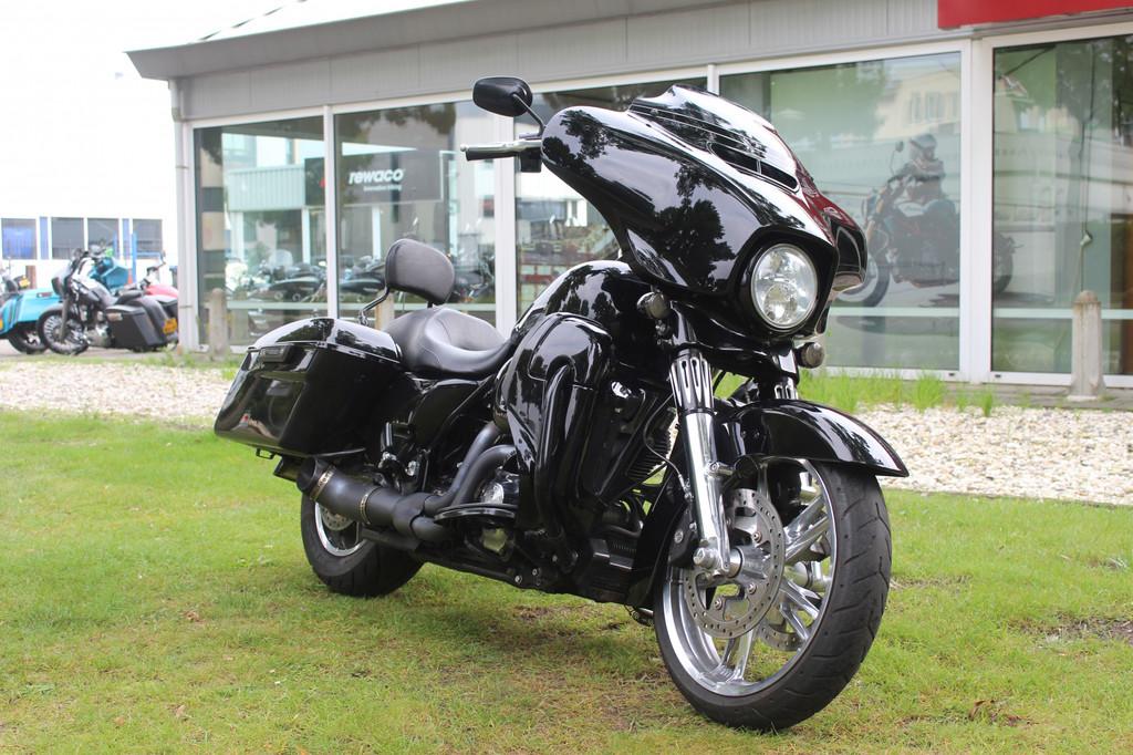 Harley-Davidson Street Glide FLH-X Street+Glide, Motoren, Motoren | Harley-Davidson, 1690 cc, Chopper, Bedrijf, Meer dan 35 kW