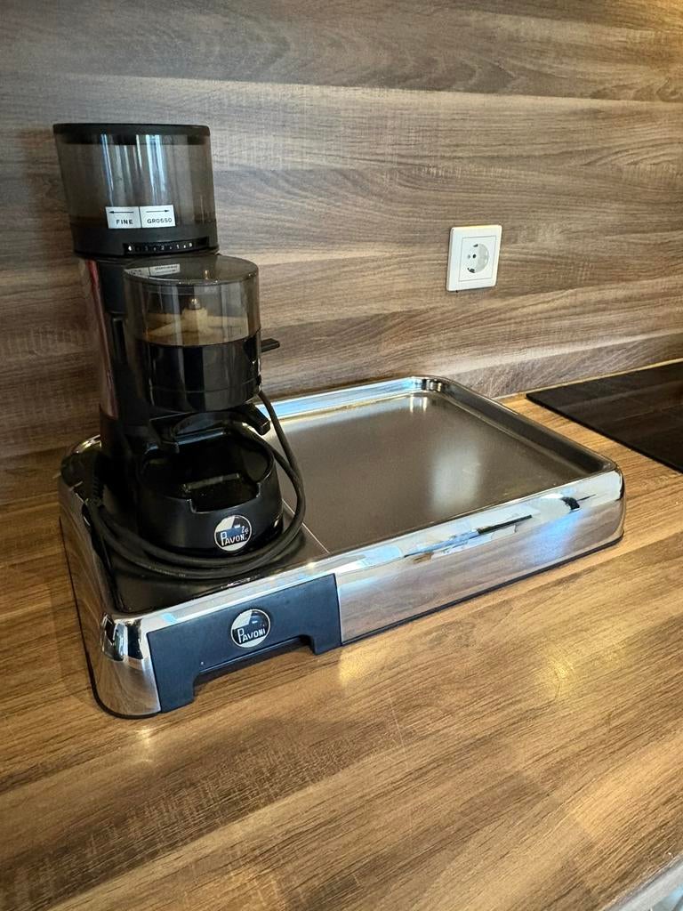Te koop La Pavoni plateau met uitklop lade en bonenmaler, Witgoed en Apparatuur, Koffiezetapparaten, Ophalen, Gebruikt, Overige modellen