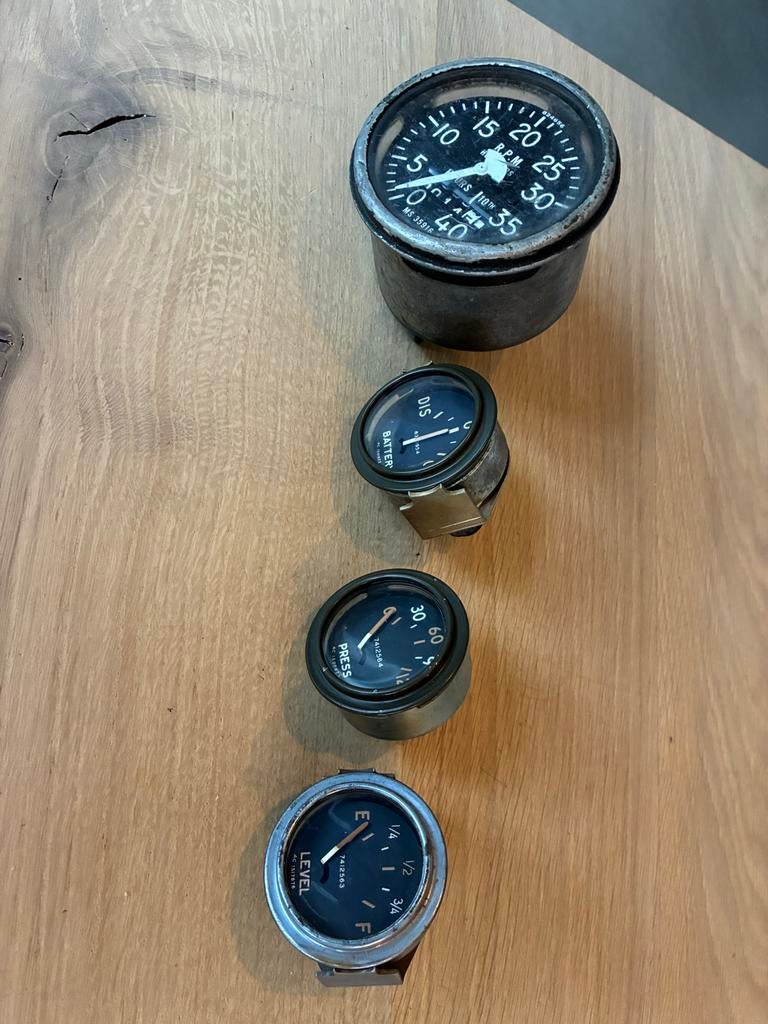 Dashboard meters - Toerenteller, Accu, Brandstof, Temperatuu, Ophalen of Verzenden