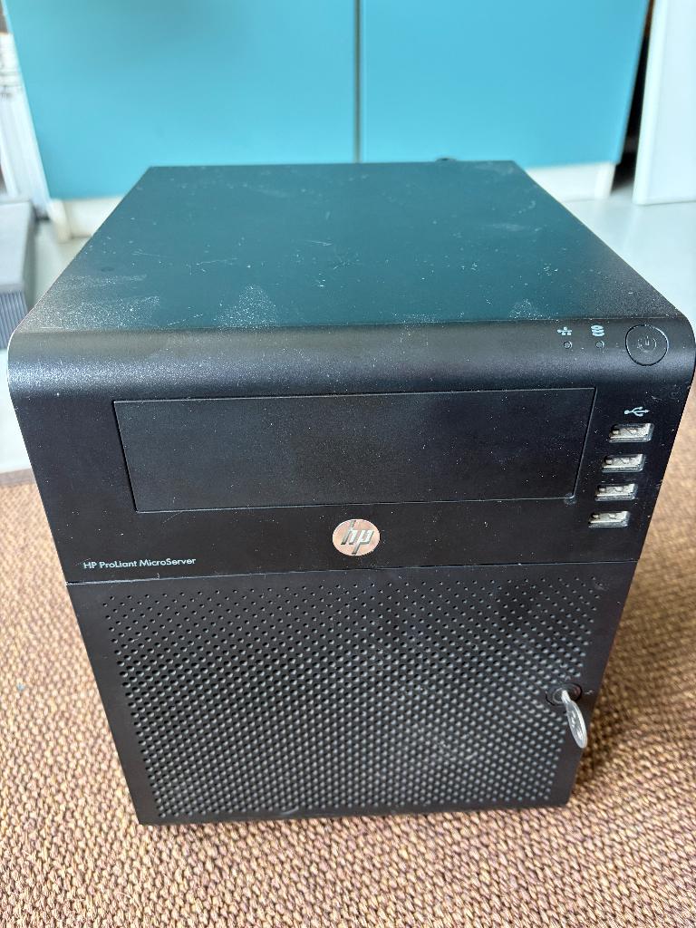 HP Proliant MicroServer n40l 4 X 3.5 SATA, 2.5 boot ssd, Computers en Software, Servers, Ophalen, Gebruikt, 8 GB, 2 tot 3 Ghz