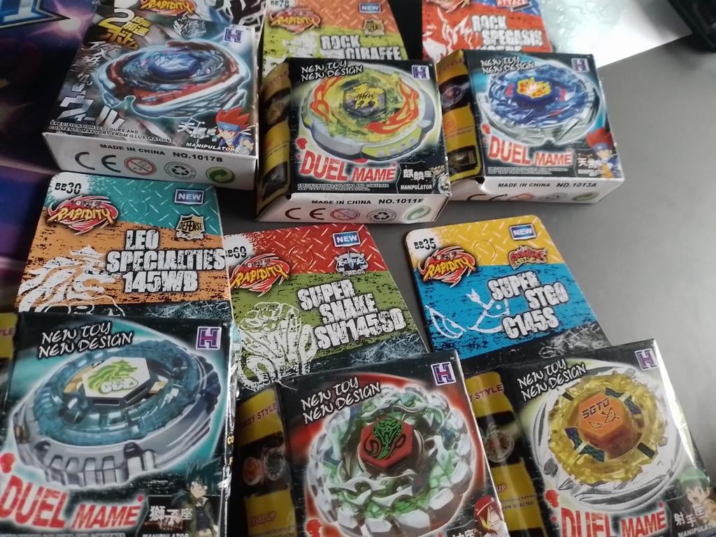 Beyblade Metal Leone, Pegasus en meer - €6/stuk, Ophalen of Verzenden, Gebruikt, Jongen of Meisje