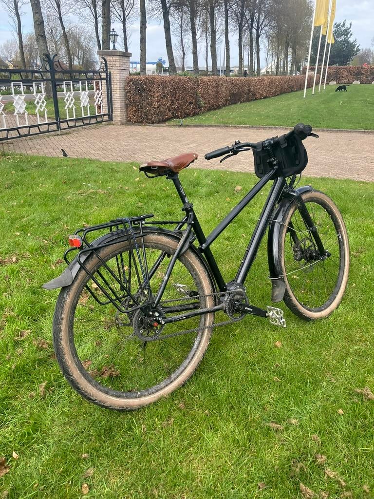 Idworx Opinion mixed frame 52 cm M, Pinion c1.12, gates-belt, 28 inch, Gebruikt, 10 tot 15 versnellingen, 50 tot 53 cm