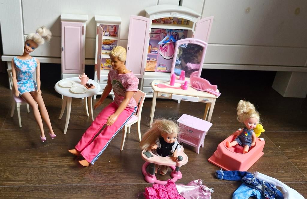 Barbie met accocoires, Ophalen of Verzenden