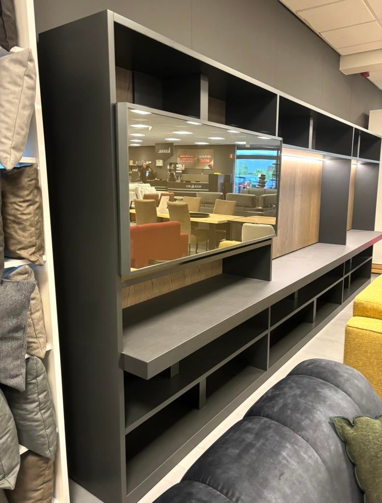 Molteni 505 System wandkast bxh 220x475cm LP € 27.000,-, Info@micheldethouars.nl, 9723 CA, Nieuw, Ophalen of Verzenden