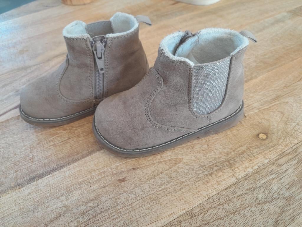 Schattige laarsjes maat 22 - makkelijkcombineren!, Meisje, H&M, Ophalen of Verzenden, Laarzen