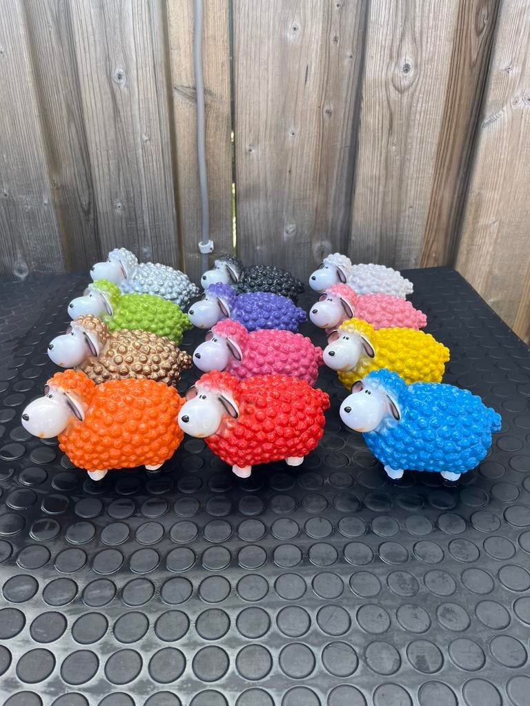 schaap 12kleuren 12x15cm €9,95per stuk/Nieuw!, Verzamelen, Beelden en Beeldjes, Ophalen of Verzenden, Nieuw, Dier
