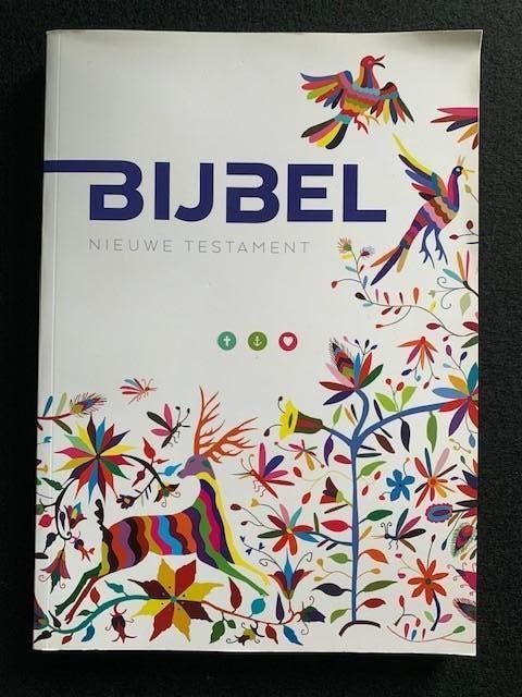 Glossy Bijbel, Ophalen of Verzenden, Zo goed als nieuw