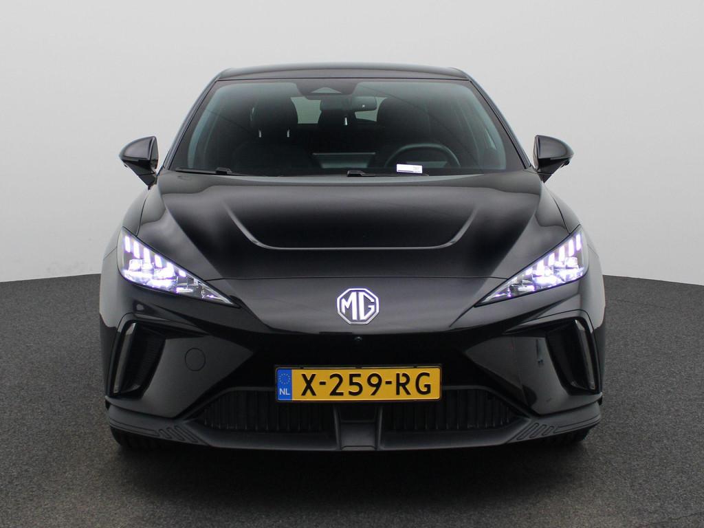 MG MG4 Electric Luxury 64 kWh | Climate Control / ECC | Navi, Automaat, Gebruikt, 1650 kg, Zwart