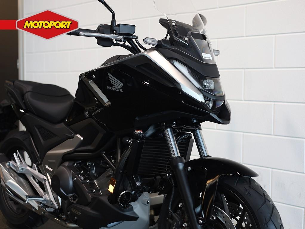 Honda NC 750 X DCT (bj 2026), 750 cc, Doornveld 180
B 1731  ZELLIK, BE, Bedrijf, Mc.benelux@honda-eu.com