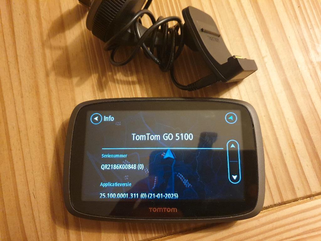 tomtom 5100 en of een tomtom go 50, Ophalen of Verzenden, Gebruikt