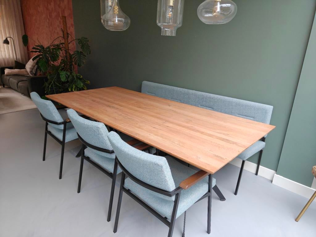 Bodilson Dexter eetset: 3 stoelen en eetbank, Huis en Inrichting, Ophalen, Gebruikt, Stof, Vier