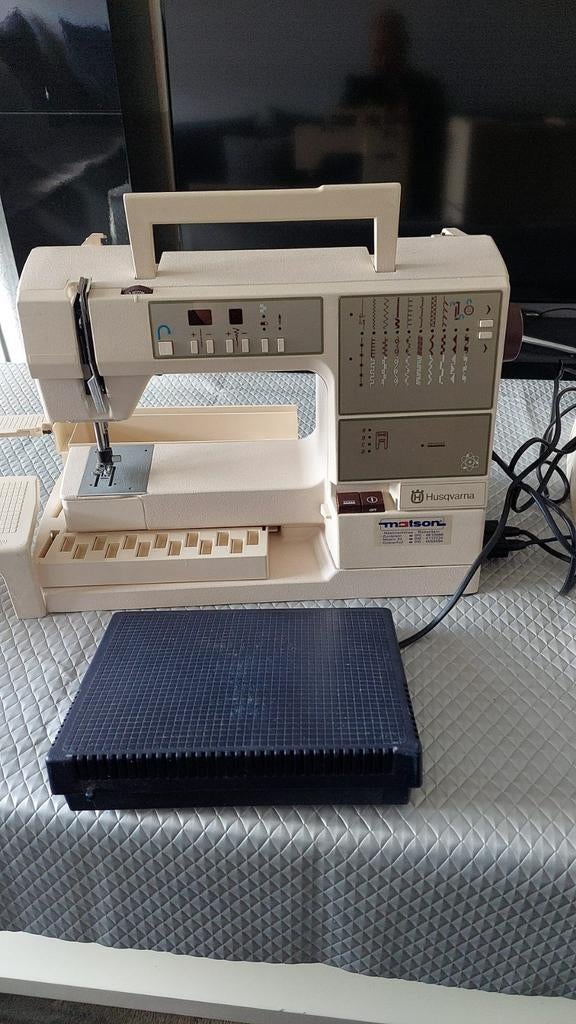 Husqvarna naaimachine, Ophalen, Gebruikt, Naaimachine, Husqvarna