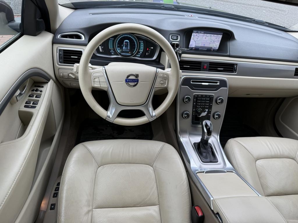 Volvo V70 2.0 D4 Summum | €250,- KORTING PAASACTIE | leer, Automaat, Euro 5, Gebruikt, 163 pk