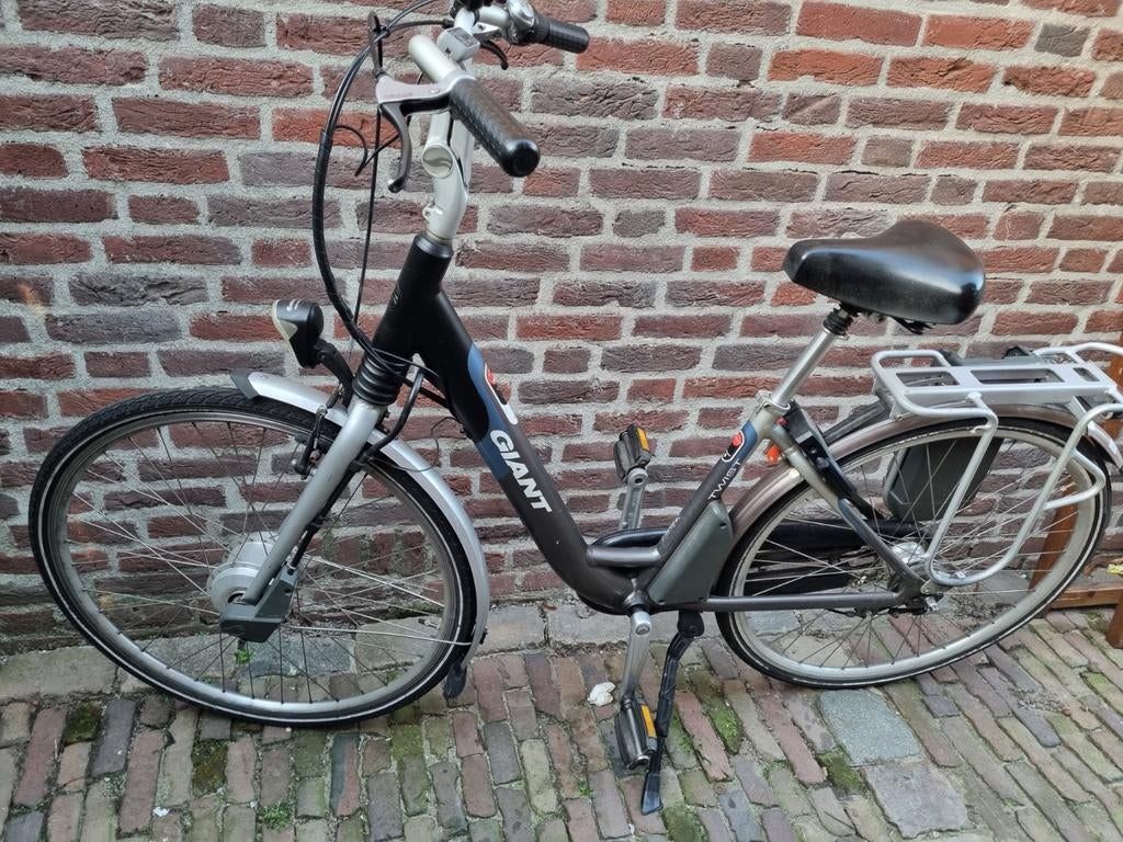 Nette Giant elektrische fiets met gereviseerde accu, Ophalen, Gebruikt, 50 km per accu of meer, Giant