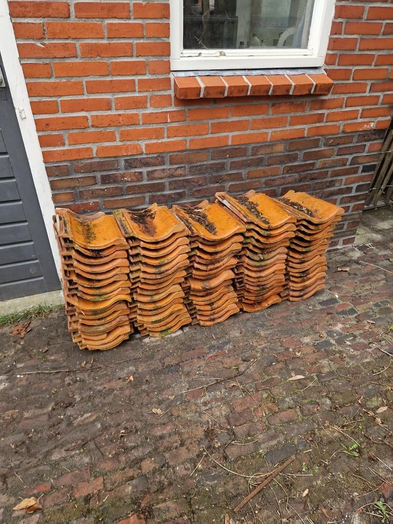 Gebruikte Gebr. Laumans Tegelen dakpannen, Ophalen, Gebruikt, Steen of Klei, 5 tot 10 m²