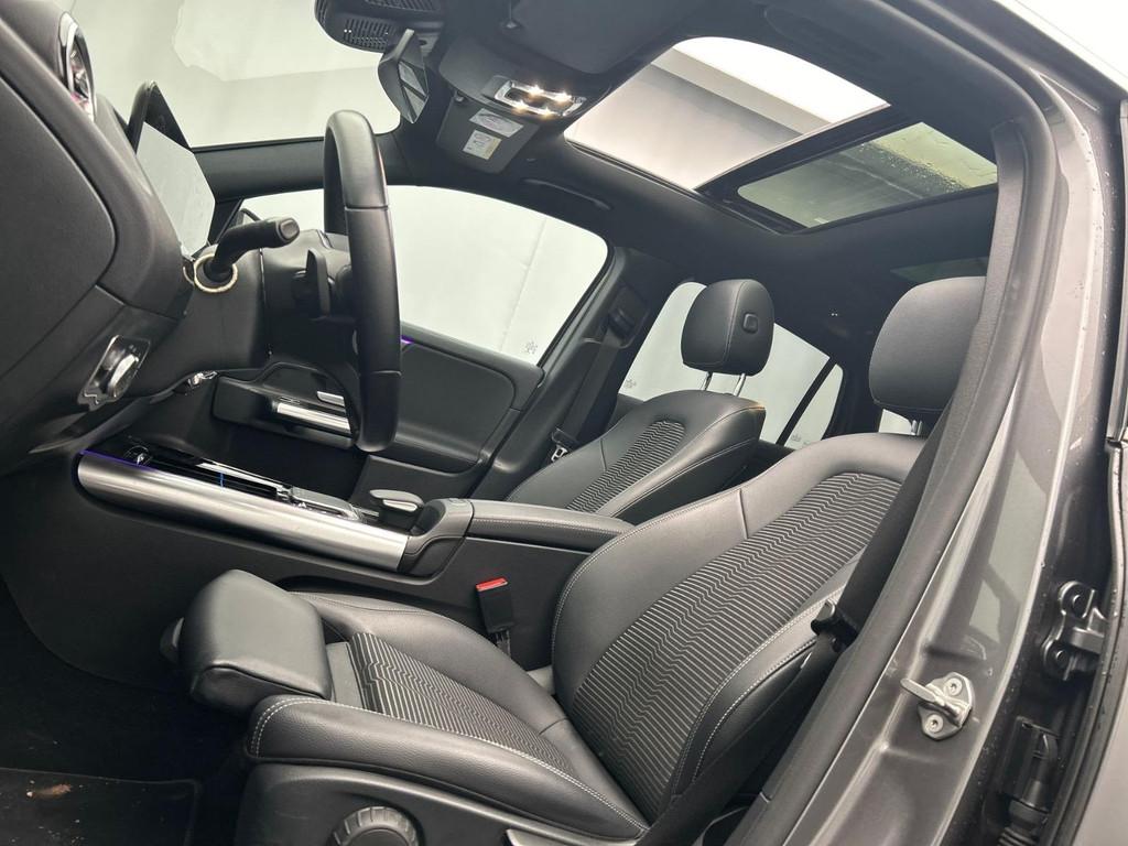 Mercedes-Benz GLA -klasse 250 e Progressive Pano|Ambilight|S, Stof, Gebruikt, Bedrijf, Hybride Elektrisch/Benzine