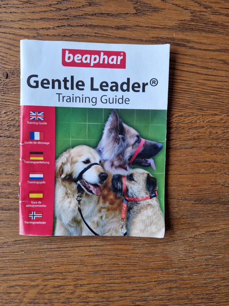 Beaphar anti trek bandje hond (maat M), Dieren en Toebehoren, Ophalen of Verzenden, Zo goed als nieuw, Hondenriem