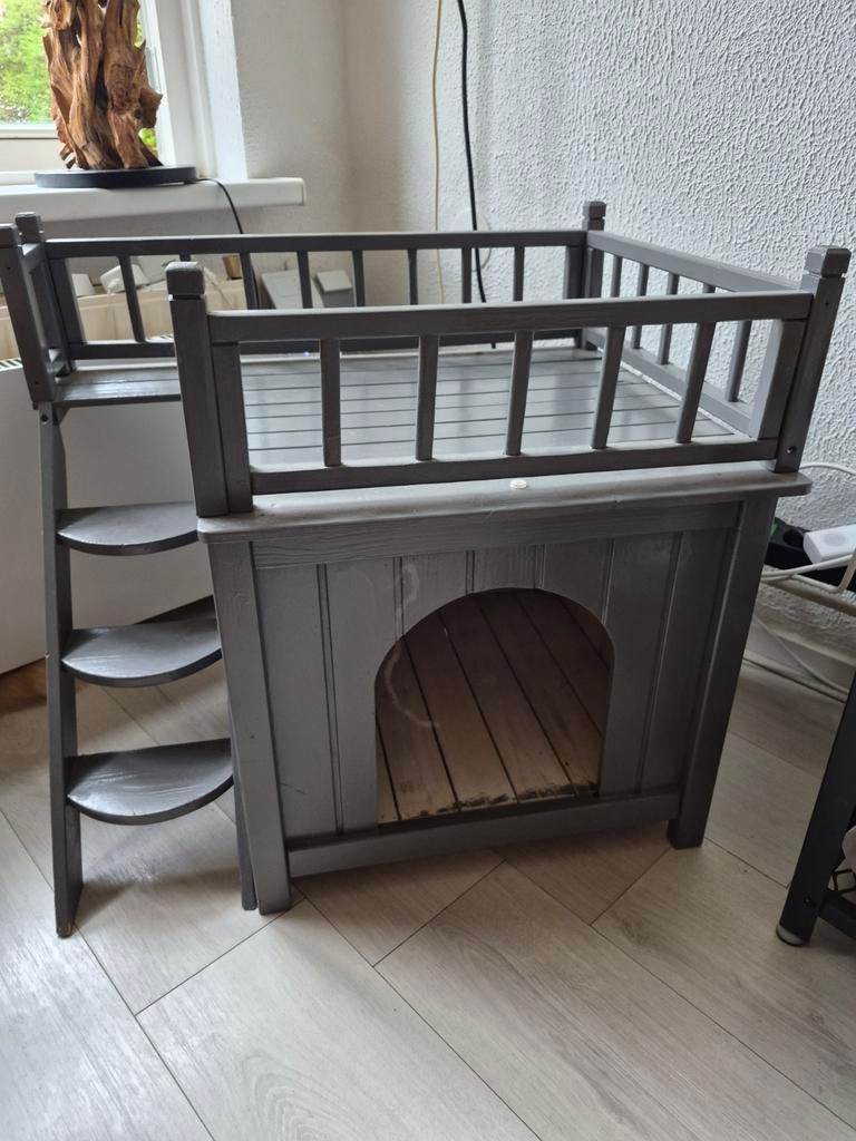 Zgan kattenhuis, Dieren en Toebehoren, Ophalen, Zo goed als nieuw