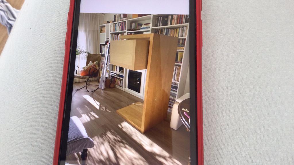 Gratis bureau Malm Ikea, Ophalen, Gebruikt