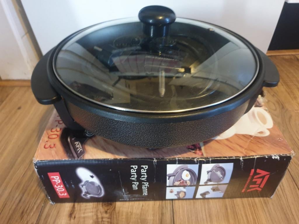 pizza- snacks Elektrische kook pan, Ophalen, Nieuw, Met accessoires