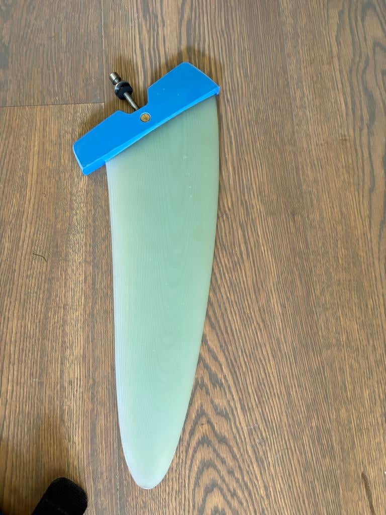 Tribal Weedspeed Powerbox 27 cm wiervin, Watersport en Boten, Windsurfen, Gebruikt, Overige typen, Ophalen of Verzenden, Met vin(nen)