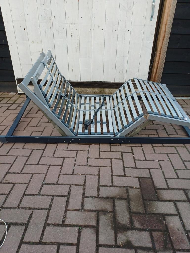 Elektrische bedbodem 90x200. 28 latten, Huis en Inrichting, Ophalen, Zo goed als nieuw, Eenpersoons, 90 cm