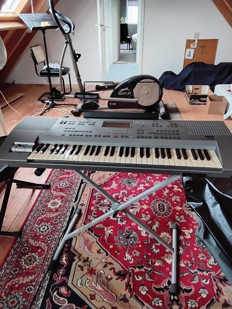 Kybord korg IS40, Ophalen, Korg, Met standaard, 61 toetsen
