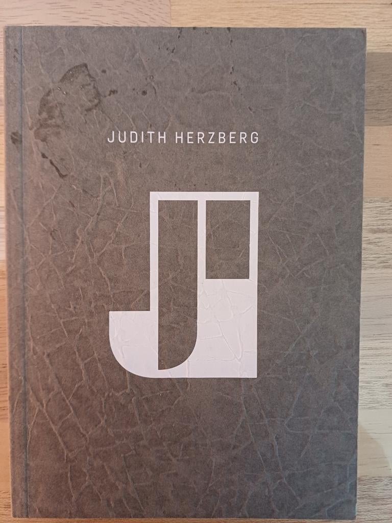 JUDITH Herzberg. TROUW POEZIECOLLECTIE, Ophalen of Verzenden, Zo goed als nieuw, Judith Herzberg