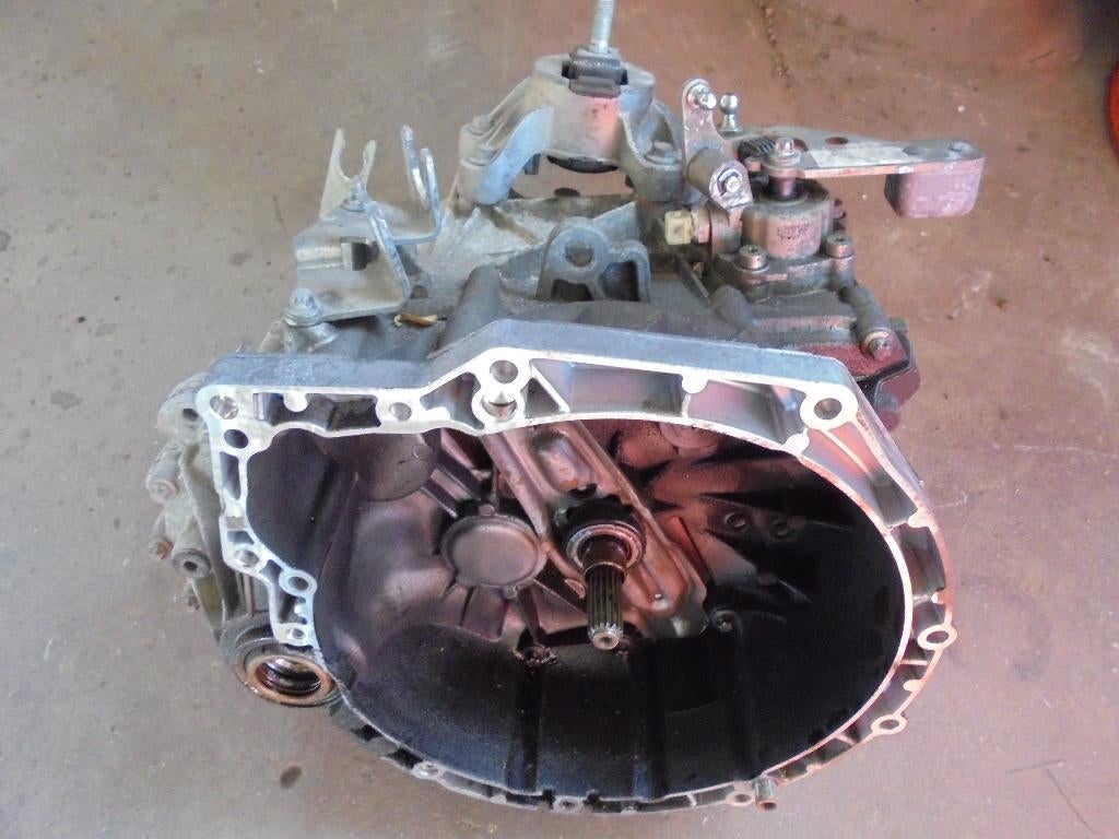 Versnellingsbak mini R56 bj 2009 1.4, Ophalen, Gebruikt, Mini