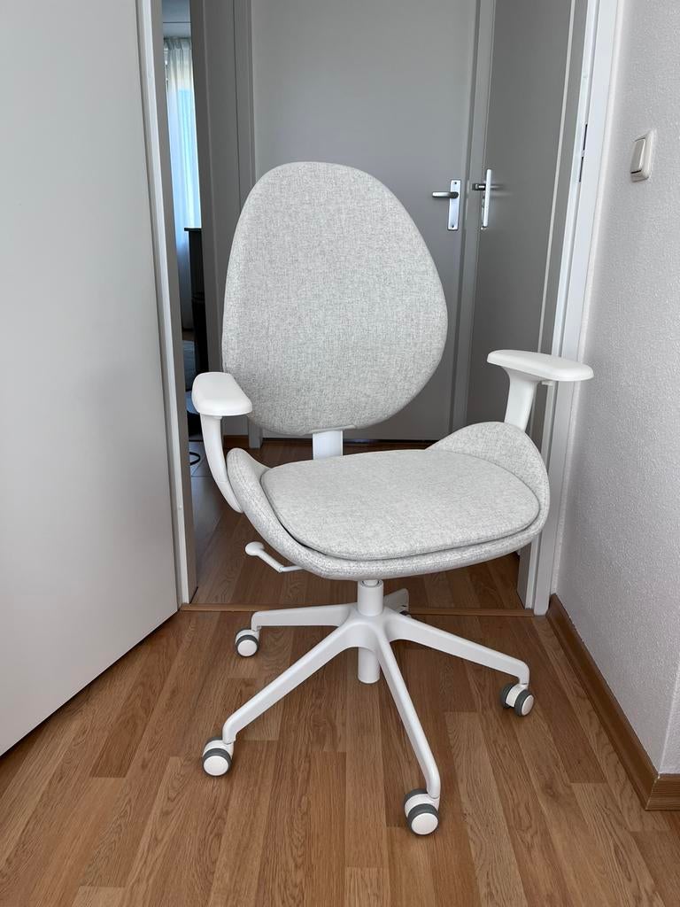 Bureaustoel Ikea Hattefjall in gunnared beige/wit, Ophalen, Ergonomisch, Zo goed als nieuw, Bureaustoel