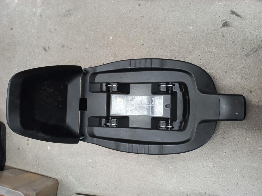 Te koop maxi cosi easyfix, Ophalen