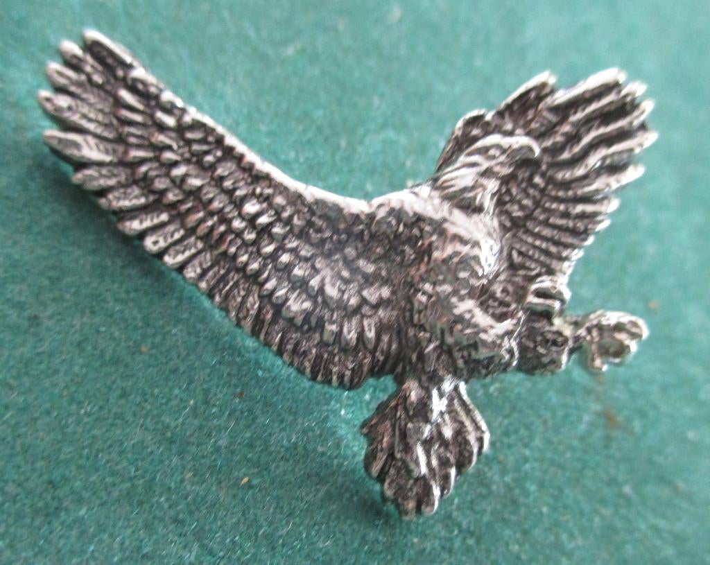 9980 CONCHO Adelaar Eagle Afmeting 24 x 33 mm stud goth punk, Ophalen of Verzenden, Nieuw, Overige typen