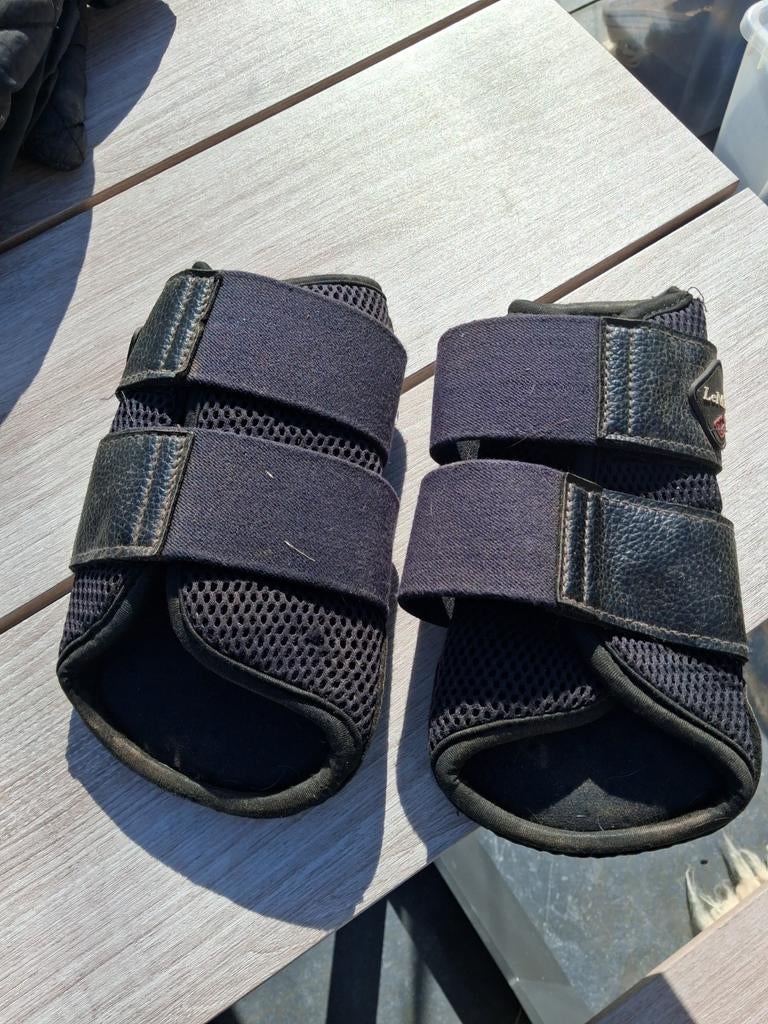 Te koop, mooie set beschermers. Maat full, Dieren en Toebehoren, Ophalen of Verzenden