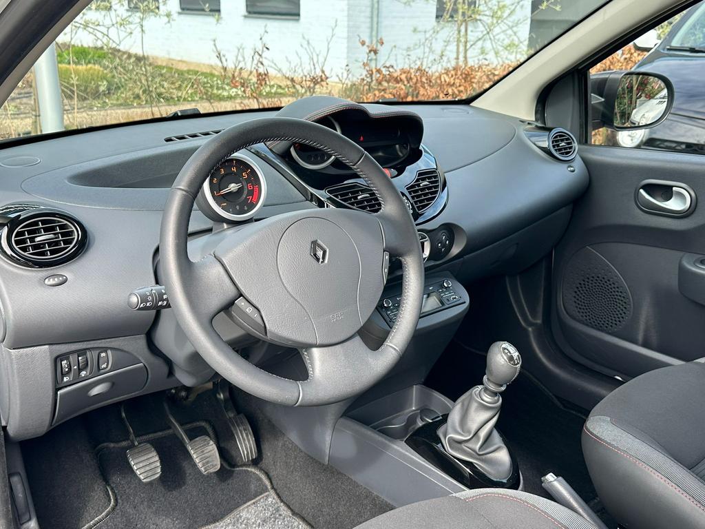 Renault Twingo Dynamique 1.2-16V tel/bose/✅airco, Auto's, Voorwielaandrijving, 839 kg, 74 pk, Zwart