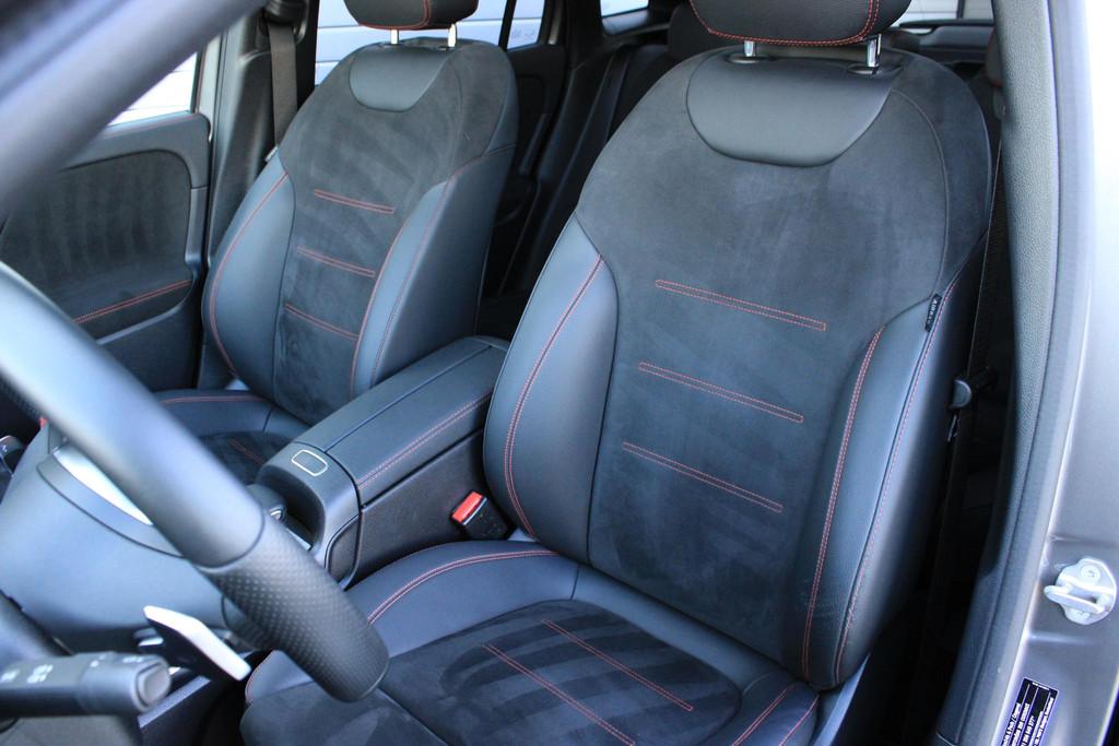 Mercedes-Benz GLA-Klasse 180 AMG Pano | Keyless | Concaver V, Gebruikt, 4 cilinders, Origineel Nederlands, SUV of Terreinwagen