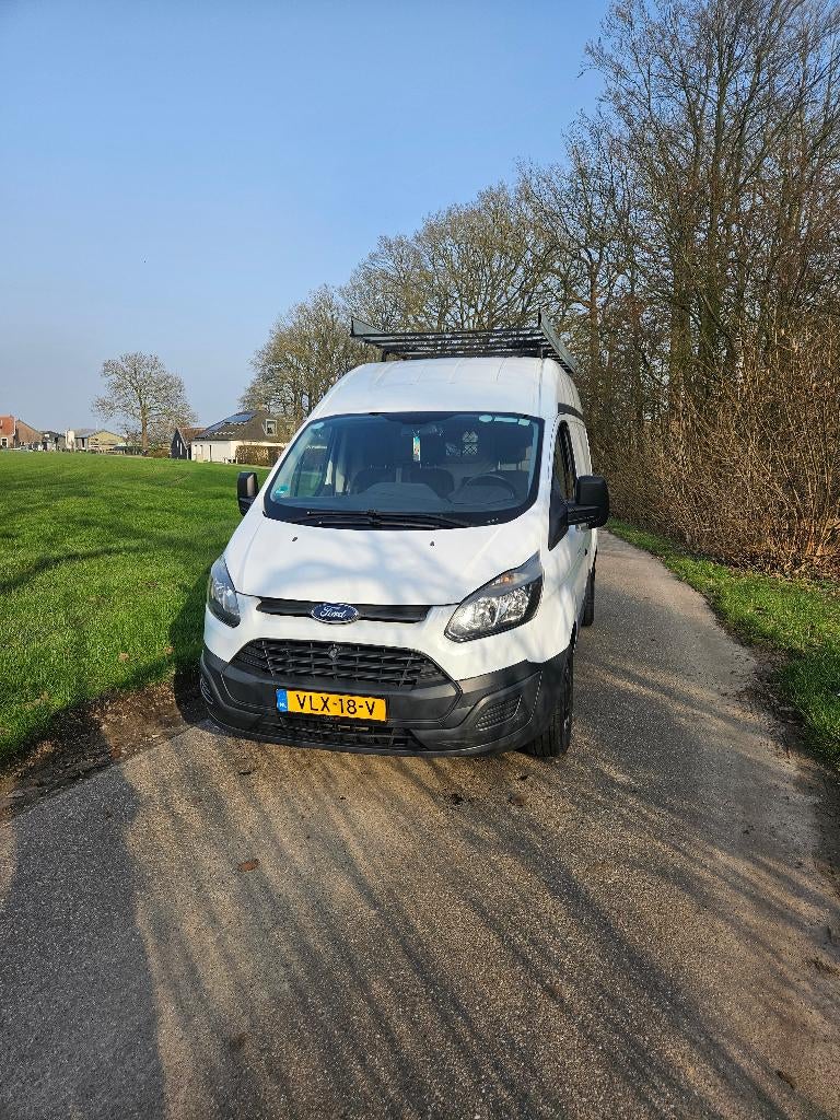 Ford 2014 Wit, Voorwielaandrijving, Euro 5, Stof, Zwart