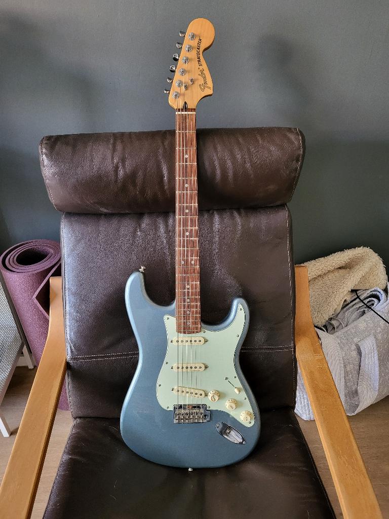 Fender Deluxe Roadhouse Stratocaster - 2017, Muziek en Instrumenten, Ophalen, Zo goed als nieuw, Solid body, Fender