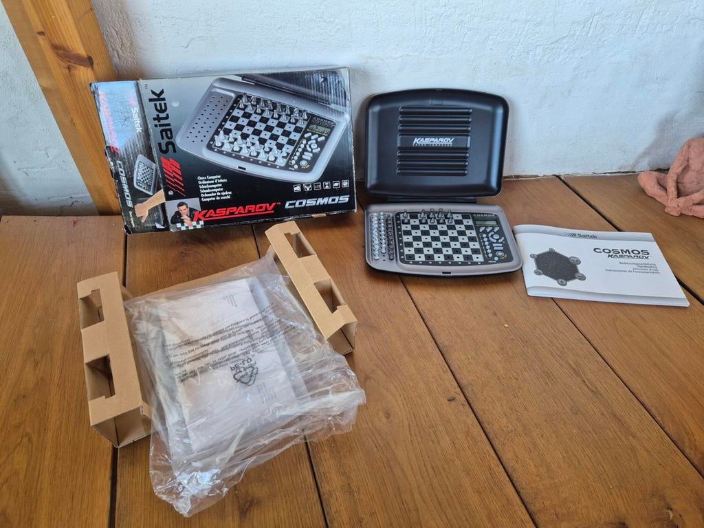 Saitek cosmos kasparov schaak chess computer 1998, Ophalen of Verzenden, Minder dan 500 stukjes, Zo goed als nieuw