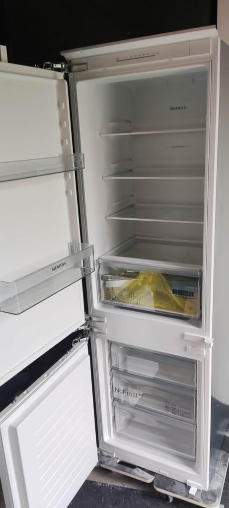 : Siemens iQ100 NoFrost Koelvriescombinatie (KI86NNFE0), Witgoed en Apparatuur, Vriezers en Diepvrieskisten, Ophalen, Nieuw, 160 cm of meer
