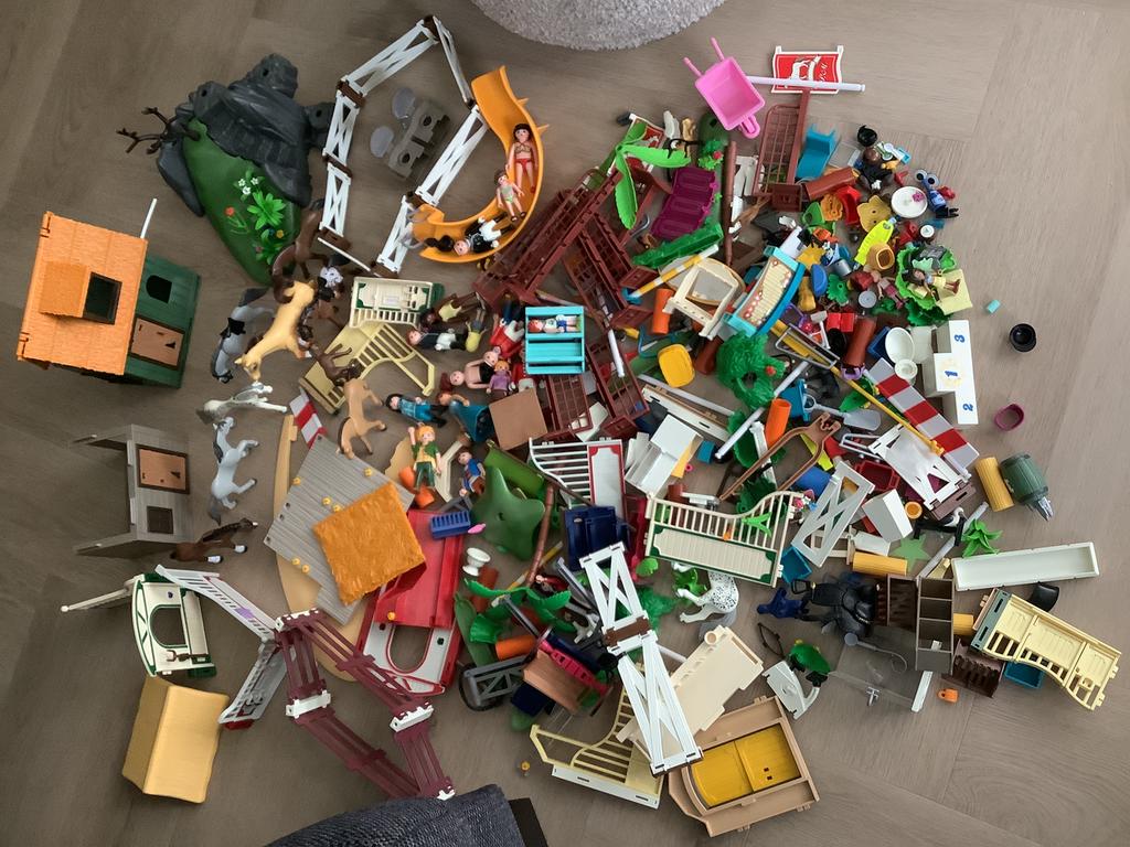 Veel partij playmobil met veel paarden, manege etc, Ophalen of Verzenden