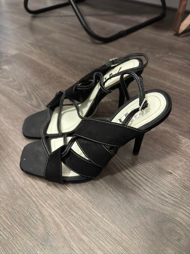 Zara Hakken 39, Zwart, Gedragen, Sandalen of Muiltjes, Ophalen of Verzenden