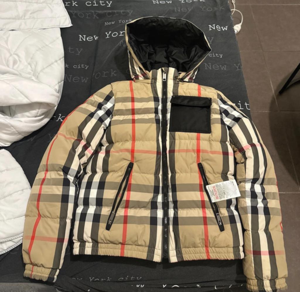 burberry jas origineel, Ophalen of Verzenden, Zo goed als nieuw, Meisje, Shirt of Longsleeve